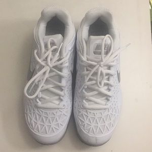 Nike Tennis shoes for women